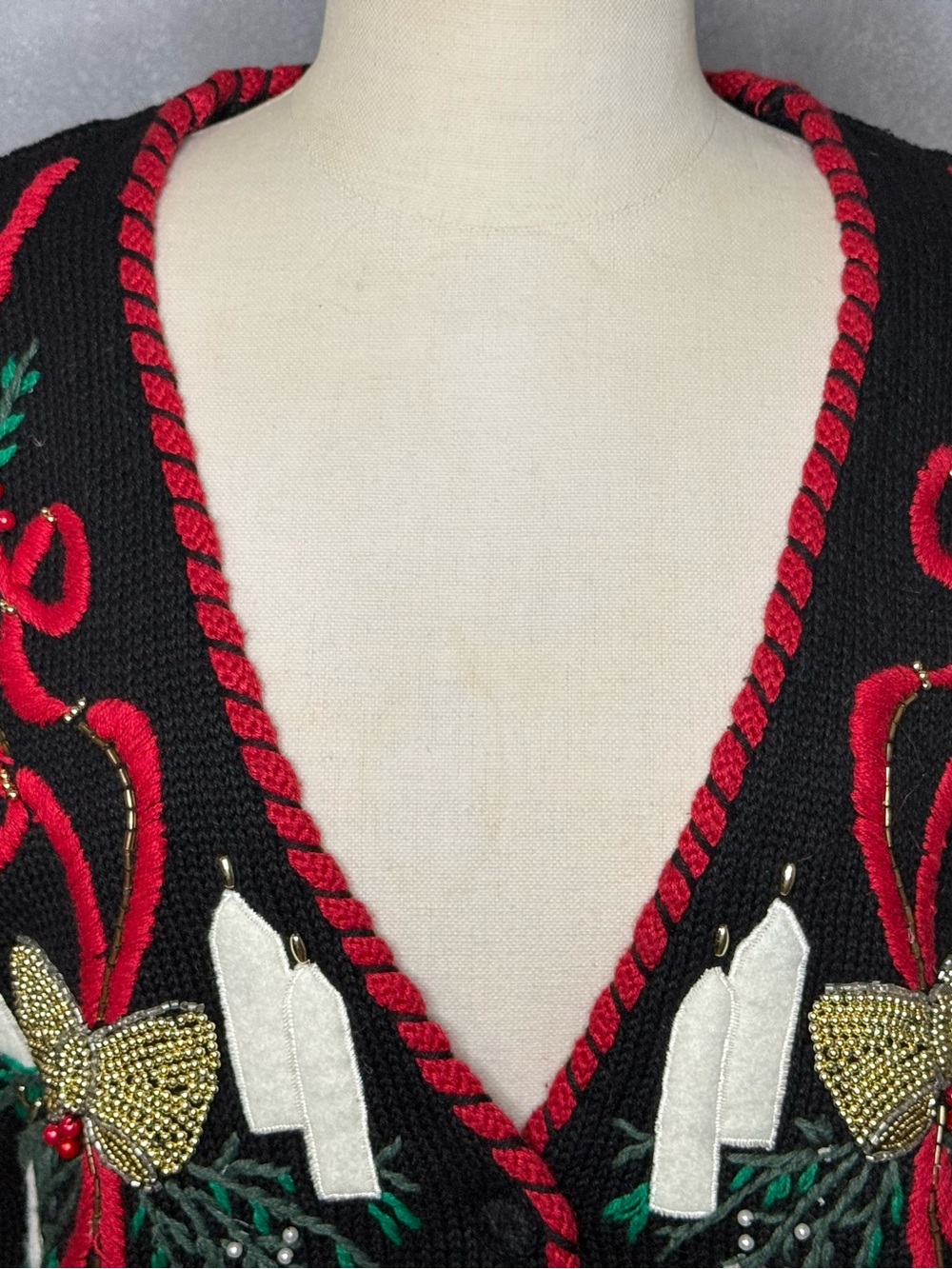 Victoria Jones Christmas Sweater Vest Black Embellished Candles & Bows Women's M - Picture 2 of 11